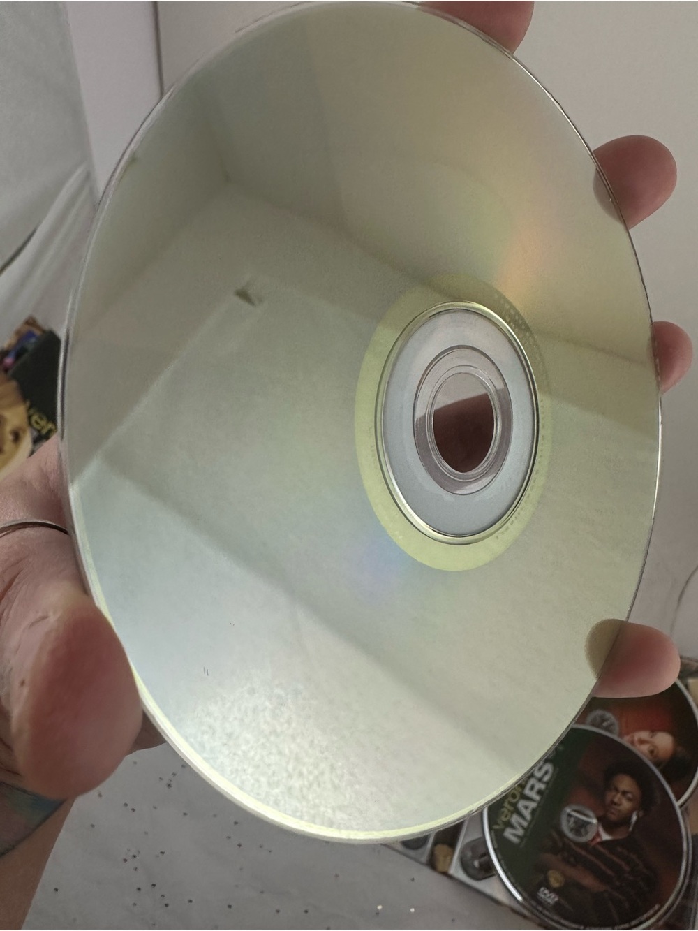 Veronica Mars The Complete Third Season DVD Box Set - Gold/Black - Picture 9 of 16